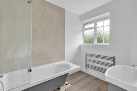 Bedroom 1 Ensuite