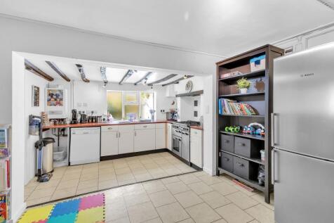 Kitchen Breakfast Area