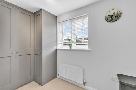 Bedroom 5 /Dressing Room