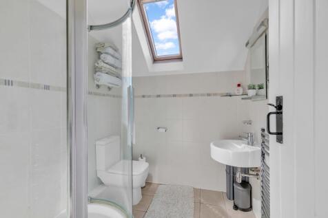 Bedroom 1 Ensuite