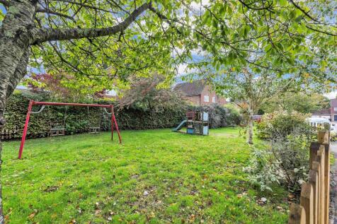 Dunlop Close Play Park