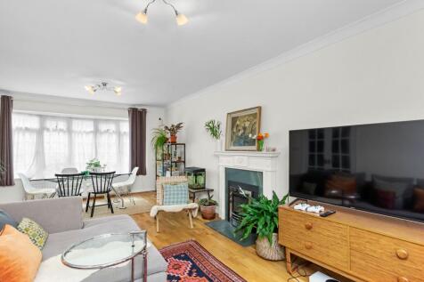 Living Room &amp; Dining Area