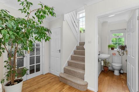 Hallway &amp; Cloakroom