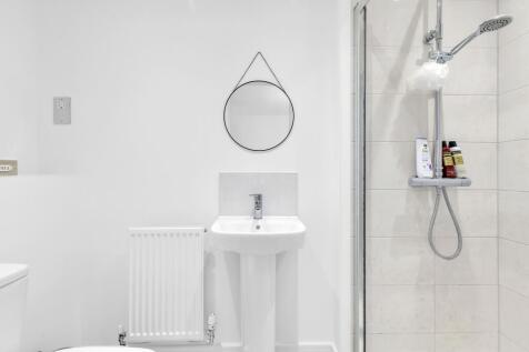 Bedroom 1 Ensuite