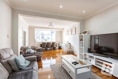 Living/Dining Area