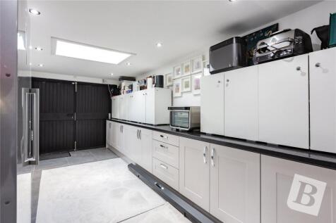 Garage/Utility