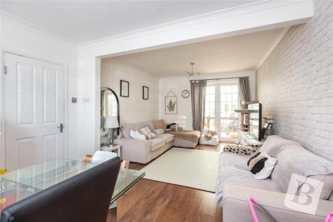Living/Dining Area