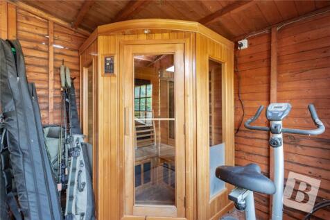Outbuilding