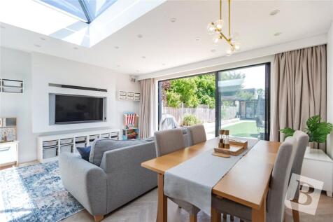 Living / Dining