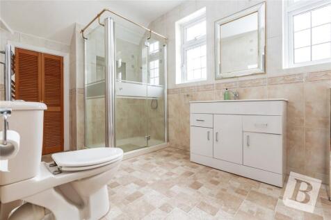 F/F Shower Room