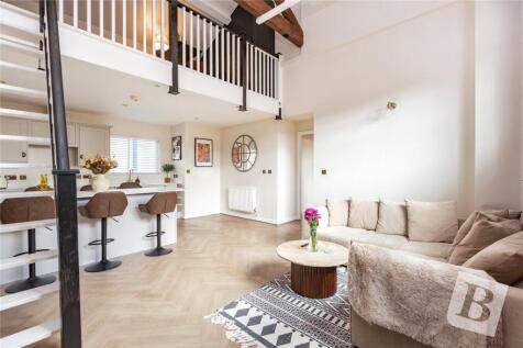 Living / Kitchen