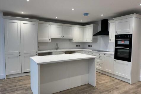 LIVING KITCHEN