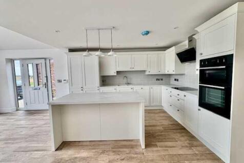 LIVING KITCHEN