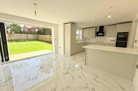 LIVING KITCHEN