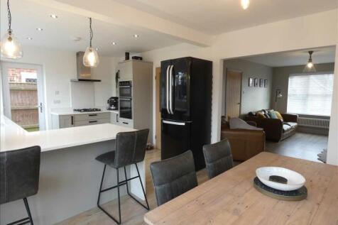 LIVING KITCHEN