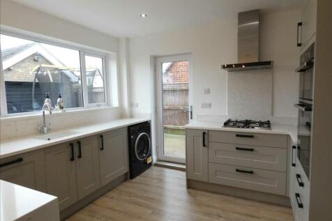 LIVING KITCHEN