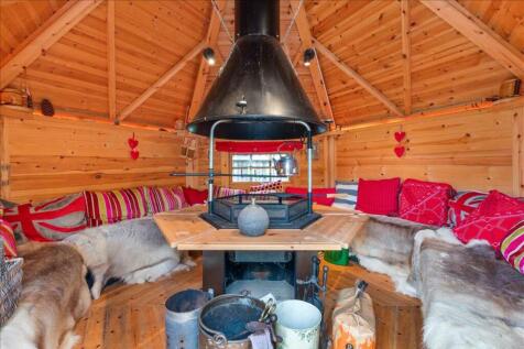 BARBECUE ROOM