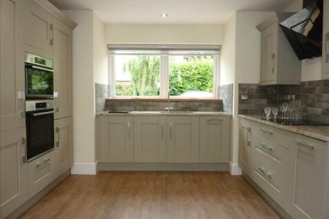 LIVING KITCHEN