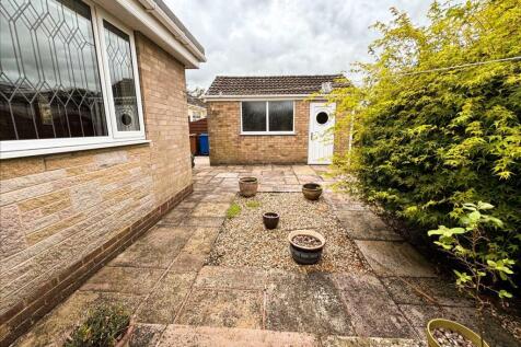 DETACHED BRICK