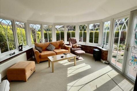 SUN LOUNGE