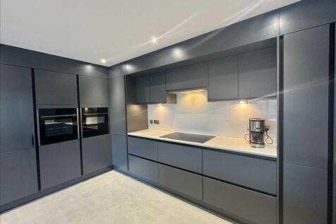 LIVING KITCHEN