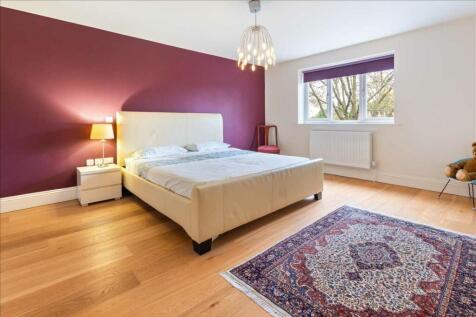 PRINCIPLE BEDROOM
