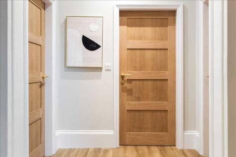 APARTMENT 1 / SHOW