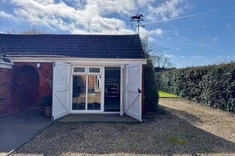 GARAGE/STUDIO