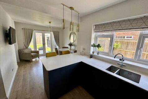 LIVING KITCHEN