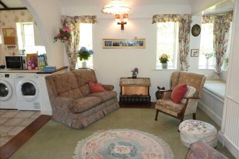 SITTING AREA