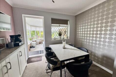 BREAKFAST ROOM