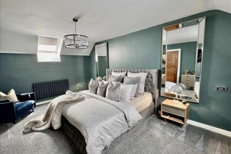 MASTER BEDROOM 5