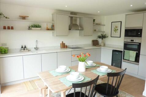 LIVING KITCHEN