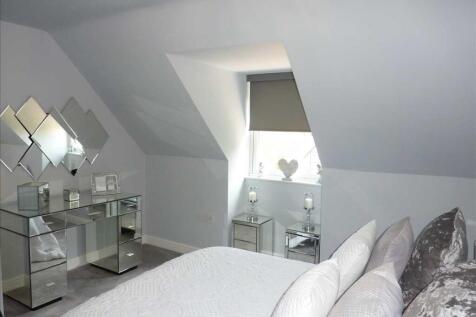BEDROOM FIVE