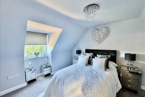 BEDROOM FIVE