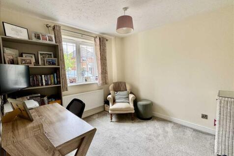 DINING ROOM/STUDY