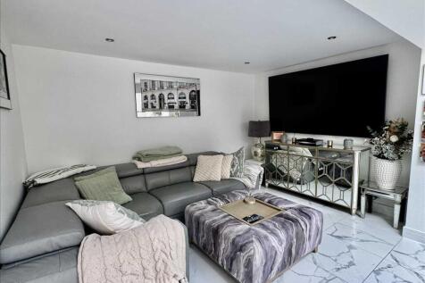 SITTING AREA