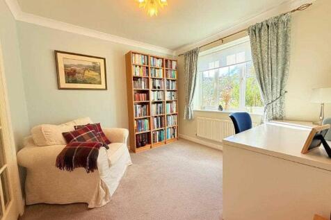 SNUG/SEPARATE DINING