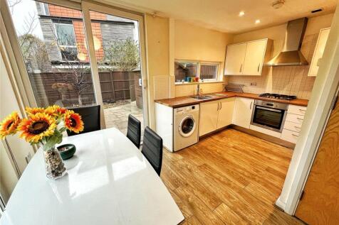 Dining/Kitchen