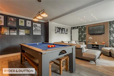 Lounge/Sitting Room