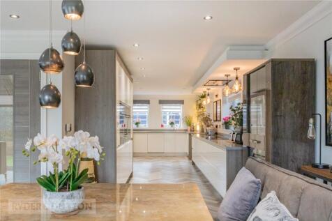 Dining/Kitchen