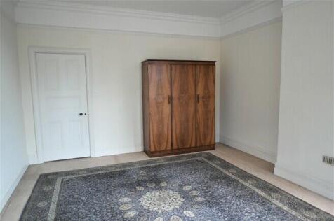 Reception/Bedroom