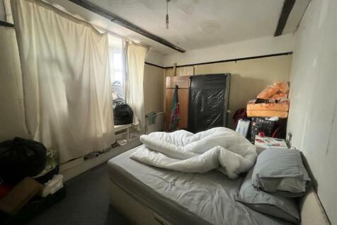 bed1.jpeg
