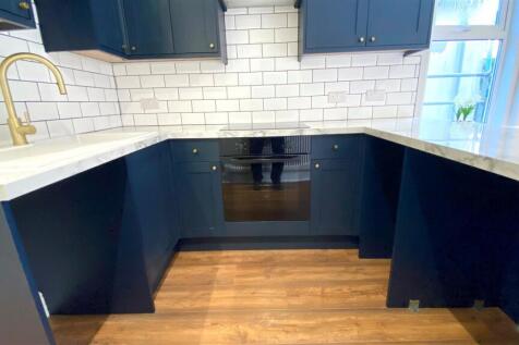 Modern Kitchen.jpg