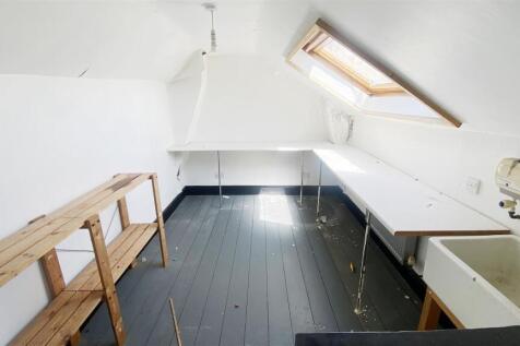 LOFT ROOM