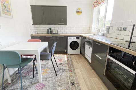 KITCHEN BREAKFAST ROOM