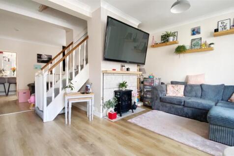 Living Room.jpg