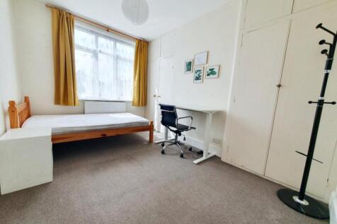 bedroom 3.jpg