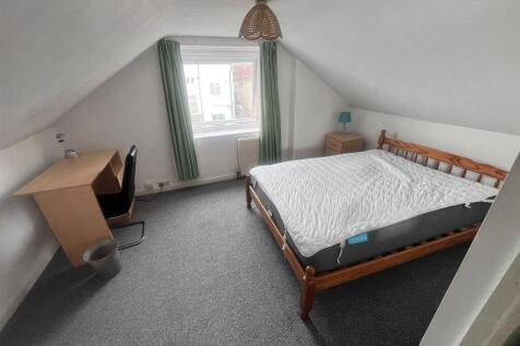 Bed5.jpg