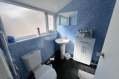 Bathroom .jpg